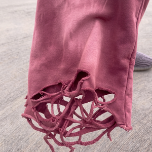 Pantalon de survêtement rose déchiré pour homme, taille élastique avec cordon de serrage, style streetwear décontracté, tricoté effet usé, collection automne - Product Image 3
