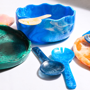 Ensemble de saladiers en résine écologique faits à la main, modernes, avec une finition miroir et une longue poignée, pour la maison, la cuisine et les fêtes - Product Image 4