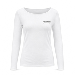 Chemise de pickleball pour femme, logo personnalisé, manches longues, col rond, tissu respirant, finition pêche, coupe ajustée, vêtements de sport pour pickleball - Product Image 1
