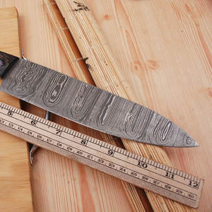 Cuchillo de Chef Profesional de Acero de Damasco de Alta Calidad - Hecho a Mano, Ecológico, con Funda de Cuero Duradera para Uso en Campamentos y Caza al Aire Libre - Product Image 1