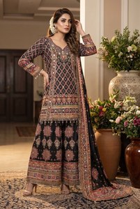 Nuevo conjunto de crepé de seda elegante con estampado, top, pantalón y dupatta. Catálogo completo disponible a precio de mayorista. - Product Image 2