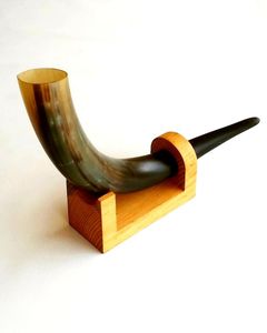 Elegant Buffalo Horn Carved Drinking Horn Cup Eco-Friendly Customized for <b>Beer</b> Lovers Wedding Gifts and Viking Theme Parties - Product Image 1