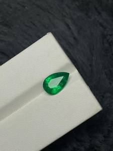 Esmeralda natural suelta, corte pera, verde, para la elaboración de joyas. - Product Image 6