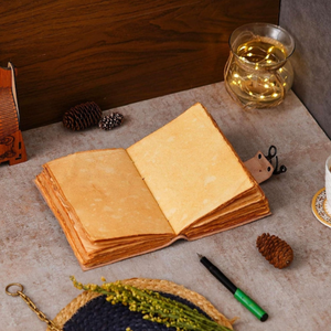 Diario de Cuero Hecho a Mano con Atrapasueños, Cuaderno con Grabado en Relieve, Papel con Borde Irregular, Diario Vintage, Regalo para el Día del Padre, Regalo de Pascua - Product Image 6