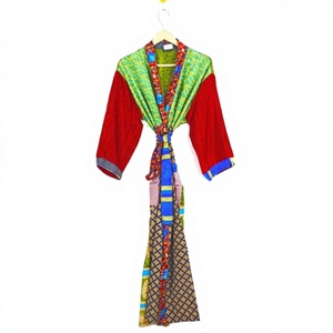 ชุดคลุมกิโมโนผ้าซาตินลายดอกไม้/สีพื้นสไตล์โบฮีเมียนสำหรับผู้หญิง คอวี แขนยาว ใส่สบายในฤดูร้อน มีเชือกผูกเอว แต่งผ้าแบบแพทช์เวิร์ค เนื้อผ้าเรียบลื่น - Product Image 1