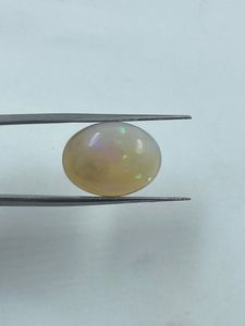 Opale d'Éthiopie beige naturelle, pierre brute transparente, forme ovale naturelle, 10,50 carats - Product Image 3