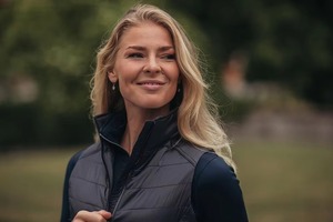 Chaleco Acolchado Negro para Mujer, Cierre Completo con Cremallera, Resistente al Viento, para Montar a Caballo, Color Sólido, Sin Mangas - Product Image 5