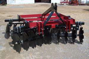 Charrue à disques diesel 4 rangs avec roulement, garantie 2 ans - Product Image 4