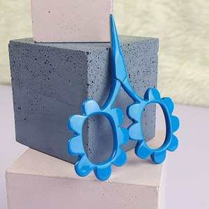 Ciseaux à broder de qualité supérieure avec fleurs jaunes brodées, en acier inoxydable, à pointe fine, pour la couture - Product Image 4