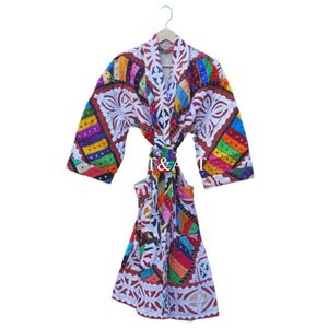 Kimono Corto Hecho a Mano con Diseño Floral Vintage, Acolchado, Suave, Elegante, con Cuello en V, para Invierno y Verano - Product Image 1