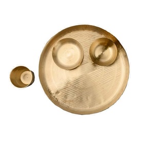 Juego de platos de latón vintage para cena, platos indios, cuencos de vidrio para servir comida, juego de comedor tradicional para cocina. - Product Image 1