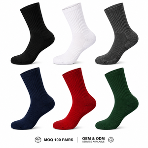 Chaussettes de sport pour hommes, noires et vertes, à motif géométrique, tricotées, respirantes, avec logo personnalisé, style régulier d'été - Product Image 3
