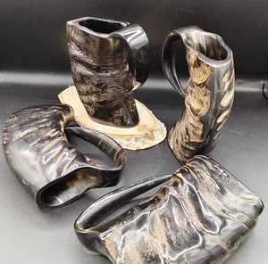 Jarra de Cuerno de Vaca Ecológica Hecha a Mano de Alta Calidad con Asa para Cerveza, Vino, Sidra, Diseño Moderno y Lujoso - Product Image 3