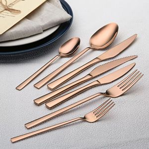 Ensemble de couverts de luxe en acier inoxydable avec poignée dorée, finition martelée, comprenant fourchette, cuillère et couteau, pour une table élégante en cuisine et en salle à manger - Product Image 4