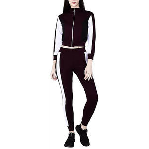 Survêtement personnalisé pour femme, à capuche, imprimé, coupe ajustée, léger, en molleton 100% coton, pour l'hiver, prix abordable - Product Image 1