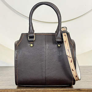 Bolso de Hombro Cruzado de Cuero Genuino de Vaca Grabado a Mano Estilo Western Vintage 2026 con Corazón Tachonado y Pelo para Mujer - Product Image 6