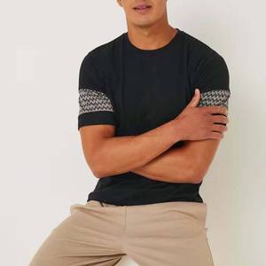 Camiseta de algodón para hombre con cuello redondo, manga corta, lisa, teñida, informal, holgada, transpirable, de tela suave, personalizada, al por mayor, a la moda. - Product Image 3