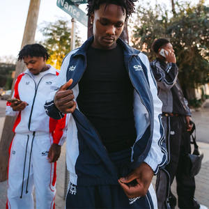 Ensemble survêtement en nylon personnalisé, veste coupe-vent et pantalon de <span class=keywords><strong>jogging</strong></span>, couleur contrastée, survêtement léger, survêtement de <span class=keywords><strong>jogging</strong></span>, survêtement pour homme - Product Image 3