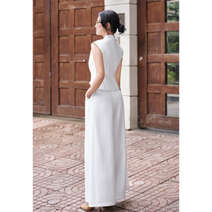 Pantalon décontracté pour femme, moderne et élégant, blanc, taille haute, jambe large évasée, longueur complète, en Spandex/Polyester, infroissable, coupe ample, avec fermeture éclair - Product Image 3
