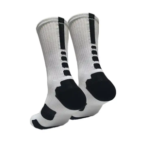 Chaussettes de sport personnalisées en coton pour hommes, unisexes, brodées, avec logo athlétique de tennis, pour la course à pied, OEM, design de créateur, pour le basketball - Product Image 6