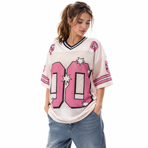 Camiseta Deportiva de Malla Personalizada de Alta Calidad, Cuello en V, Manga Corta, Corte Holgado, Diseño Gráfico de Estrellas y Números, Estilo Urbano Y2K, Venta al Por Mayor - Product Image 2