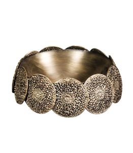 Lot de 2 bols élégants de style américain en aluminium écologique, épais, perforés en forme de feuille, pour fruits et dattes, polis pour la présentation - Product Image 4