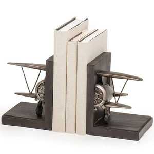 Paire d'entretoises de livres en forme de roi d'échecs métalliques avec base noire, décoratives modernes, artisanales, fonctionnelles et écologiques pour la maison - Product Image 3