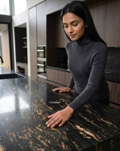 Vente flash : dalle de granit noir Paradizo pour comptoirs de cuisine, revêtements de sol, décoration murale et projets de construction - Product Image 2