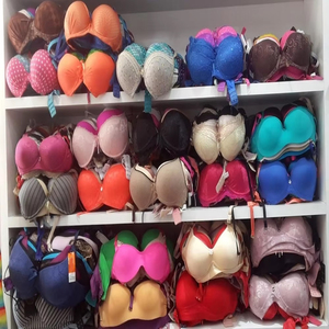 Sous-vêtements féminins de marque originaux de qualité supérieure, lots de surplus de stock de lingerie et vêtements féminins, soutiens-gorge à bonnets - Product Image 5