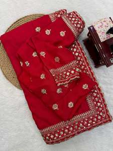 Sari long en soie Jalpari de créateur Bollywood avec broderie complexe en fils et sequins pour les mariages et les fêtes - Product Image 4