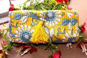 Cartera y Bolso de Mano Acolchado de Algodón Kantha con Estampado Floral, Estilo Bohemio, Hecho a Mano, con Cierre de Botón para Guardar Joyas - Product Image 6