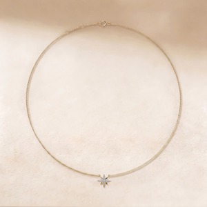 Collier avec pendentif étoile en or jaune 9 carats, diamant de laboratoire rond brillant de 0,061 carat, pour femmes, bijoux fins et délicats - Product Image 1