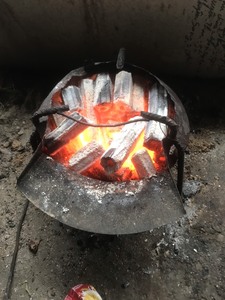 Charbon de bois en briquettes de sciure de bois du Vietnam |   Haute valeur calorifique et combustion longue durée 84 973 101 511 - Product Image 1