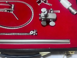 Système de fixation pour rétracteur cérébral Leyla, neuf, en acier inoxydable, instruments chirurgicaux manuels, réutilisables, autoclavables, approuvé CE ISO - Product Image 4