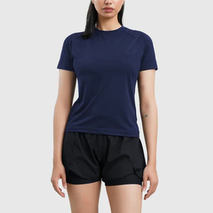 เสื้อรัดรูปป้องกันแสงแดดสำหรับผู้หญิงและเด็กผู้หญิง แขนสั้น ระบายอากาศได้ดี ชุดว่ายน้ำแขนสั้น - Product Image 1