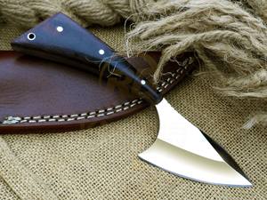 Cuchillo de desollar hecho a mano de acero inoxidable, cuchillo de caza de hoja fija, mango ergonómico de madera, cuchillo para acampar al aire libre con funda. - Product Image 4