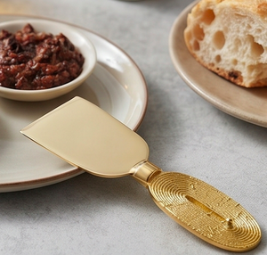 Magnifiques couverts en laiton doré, design élégant, pour cadeaux et utilisation en cuisine moderne. - Product Image 3