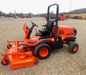 เครื่องตัดหญ้าแบบนั่งขับ KKUBOTA F251 พร้อมหัวตัดแบบฟลีล Kubota F391 และแท่นตัดหญ้าแบบวงกลมขนาด 60 นิ้ว - Product Image 2