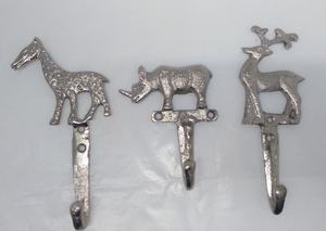 Porte-serviettes mural multifonction en aluminium moderne à 4 crochets pour vêtements, clés et serviettes au meilleur prix - Product Image 5