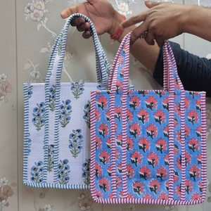 Bolso Tote Acolchado de Algodón con Diseño Floral Vintage, Personalizado, de Gran Capacidad, con Volantes, Estampado a Mano, Estilo Boho, para Mujer - Product Image 6