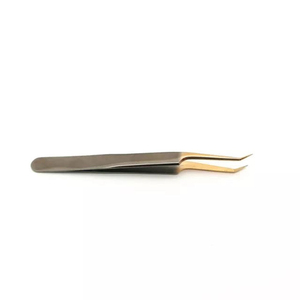 Pince à cils en acier inoxydable de luxe à motif, avec logo personnalisé, qualité salon, collection Mega, pour extensions de cils de précision – Vente en gros - Product Image 3