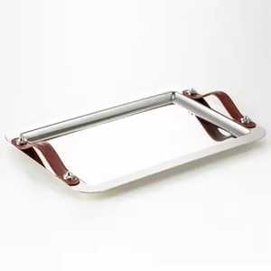 Plateau de service rectangulaire en acier inoxydable, long et étroit, avec poignées latérales en forme de cœur, couleur argent, pour présentation alimentaire - Product Image 4