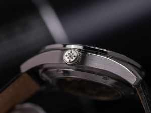 นาฬิกาข้อมือผู้ชาย รุ่นอเล็กซานเดอร์ เฟอร์รอส 9261S-05 ขนาด 40 มม. หน้าปัดทรงกลม สายสแตนเลส ตัวล็อคแบบแซฟไฟร์ กันน้ำ ระบบจักรกล ออโตเมติก แฟชั่น อนาล็อก - Product Image 3