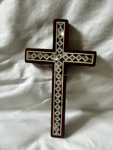 Incrustation de nacre naturelle Crucifix religieux fait à la main Croix murale Crucifix pour la décoration murale de la maison par FWE - Product Image 4
