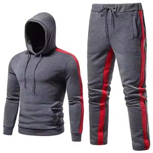 Conjunto Deportivo de Alta Calidad para Hombre, Sudadera con Capucha y Pantalones, Pantalones Deportivos con Estampado Puff, Traje Deportivo con Corte Acampanado - Product Image 5