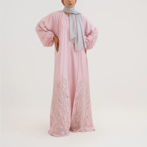 Abaya respirante pour femmes, production sur mesure pour les collections de créateurs et les entreprises de mode internationales - Product Image 1