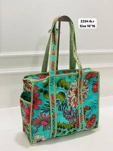 Sac fourre-tout à bandoulière en coton matelassé floral de style mode de haute qualité pour femmes, avec fermeture éclair, grande capacité, idéal pour le shopping - Product Image 5