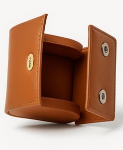Estuche de Viaje para un Solo Reloj WRIZA de Cuero Genuino - con Forro de Gamuza y Cierre a Presión - Organizador Premium Color Bronceado para Hombres y Mujeres - Product Image 3