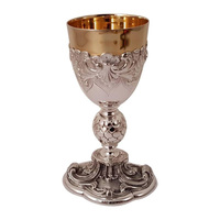 Gobelet à vin en laiton artisanal de qualité supérieure, gravure florale classique, finition émaillée, durable, capacité de 500 ml, couleurs personnalisables, métal