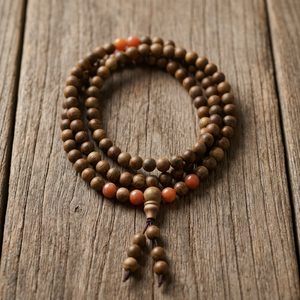 Pulsera Mala de Agarwood Natural Vietnamita de 108 Cuentas con 103 Cuentas de Agarwood Vietnamita y 5 Cuentas de Coral Rojo, Regalo Unisex - Product Image 3